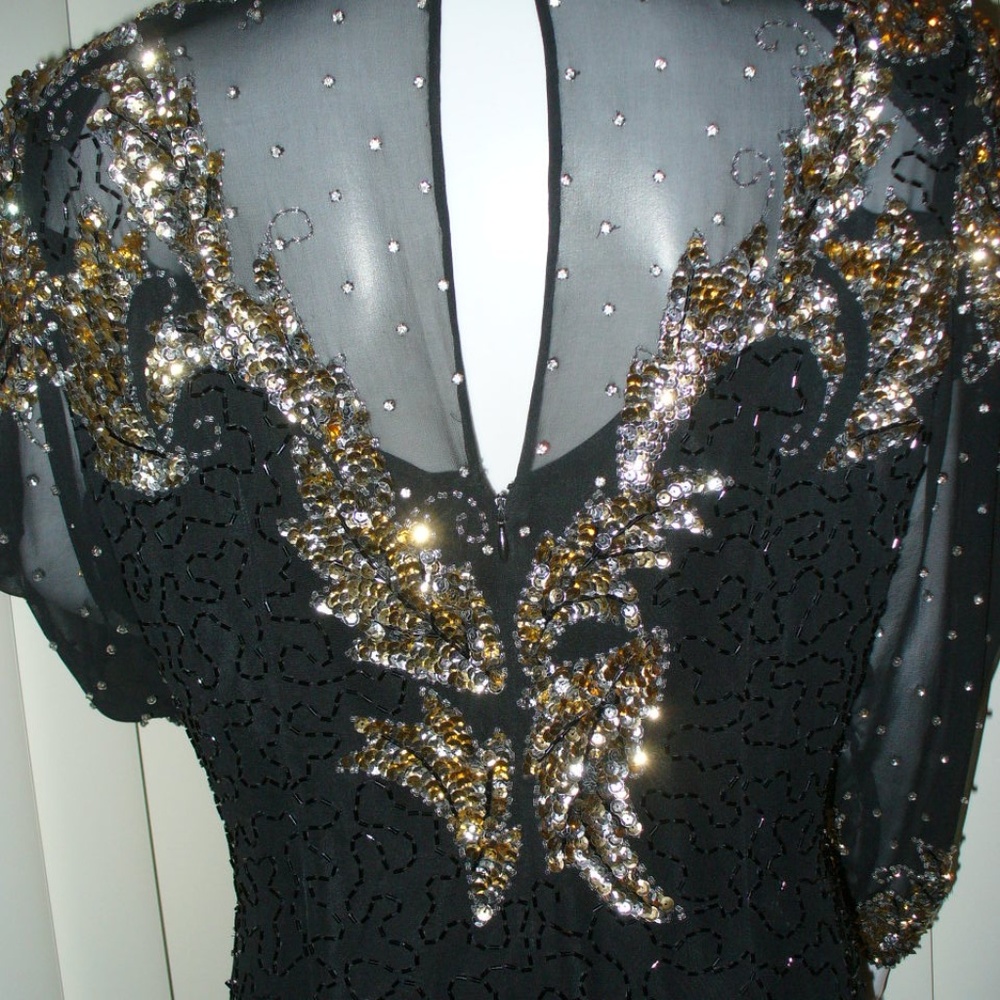 "NITE" BEADED SEQUINED FITTED DRESS - Picture 6 of 8